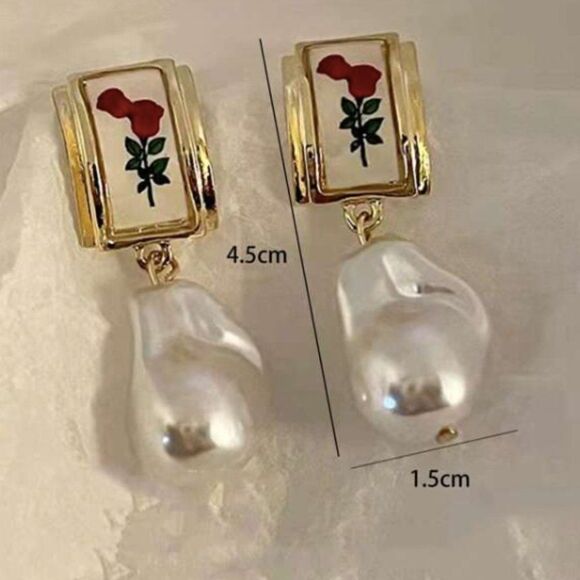 🔅🆕🔅 Elegant Classic Vintage Soft Girl Floral Pattern Pearl Drop Earrings🔅 - Picture 6 of 10